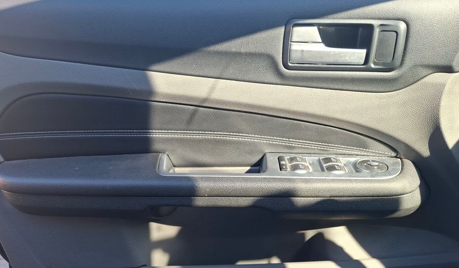 Ford Focus Ii 2.0 GHIA Hatchback 2012