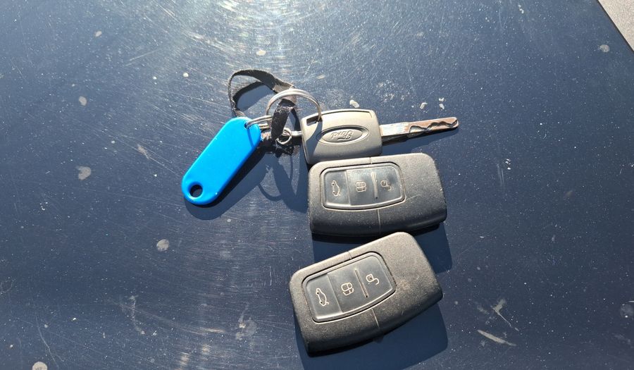 Ford Focus Ii 2.0 GHIA Hatchback 2012