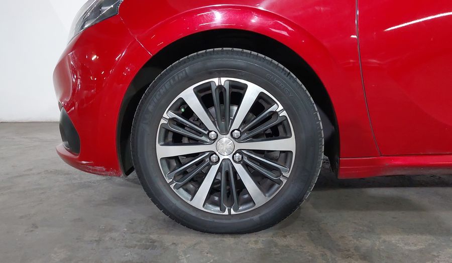 Peugeot 208 1.6 FELINE AT Hatchback 2017