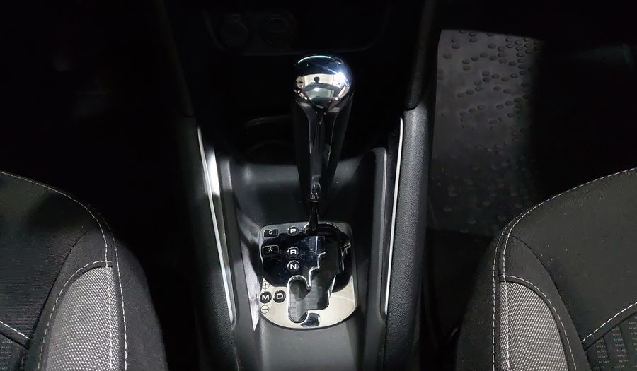Peugeot 208 1.6 FELINE AT Hatchback 2017