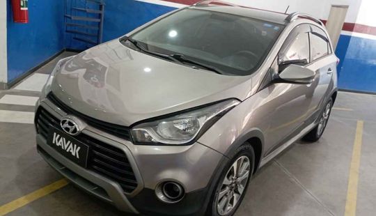Hyundai • HB20X