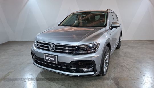 Volkswagen • Tiguan