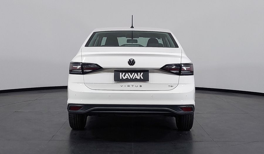 Volkswagen Virtus TSI MANUAL Sedan 2023