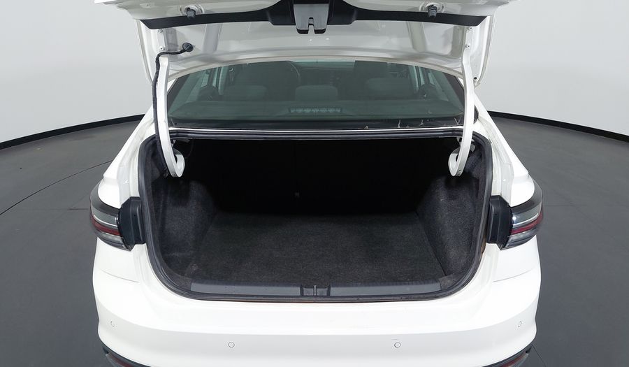 Volkswagen Virtus TSI MANUAL Sedan 2023