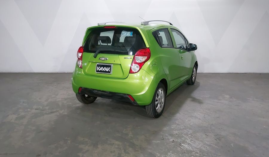 Chevrolet Spark 1.2 LTZ C MT Hatchback 2015