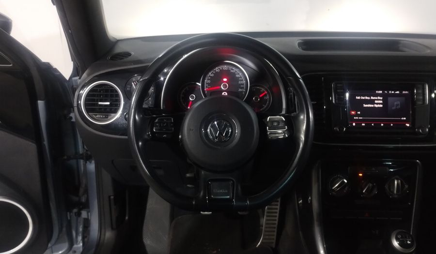 Volkswagen Beetle 2.5 SOUND Hatchback 2018