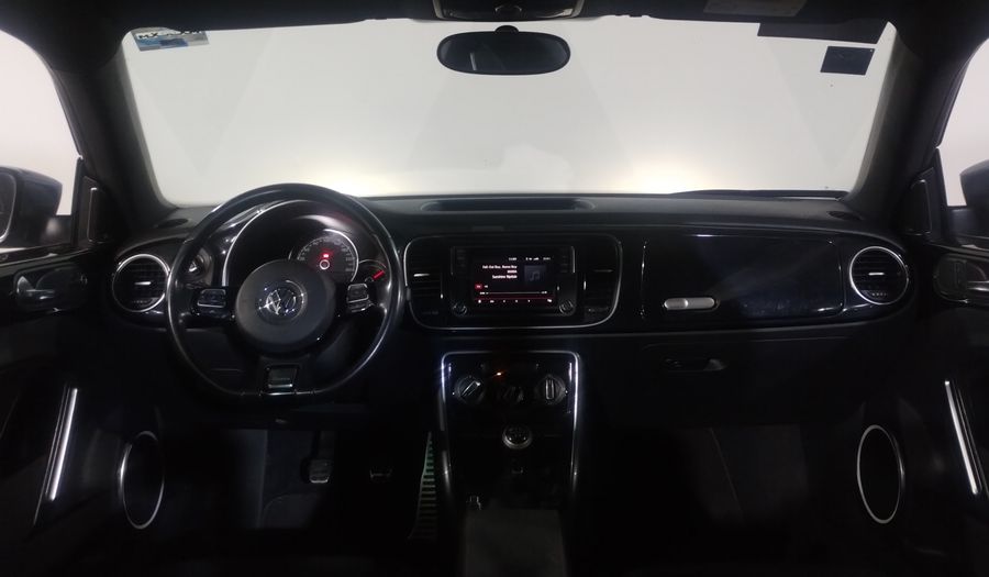 Volkswagen Beetle 2.5 SOUND Hatchback 2018