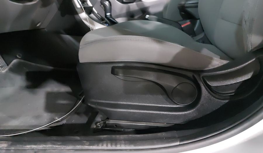 Hyundai Elantra 1.8 GLS PREMIUM AT Sedan 2015