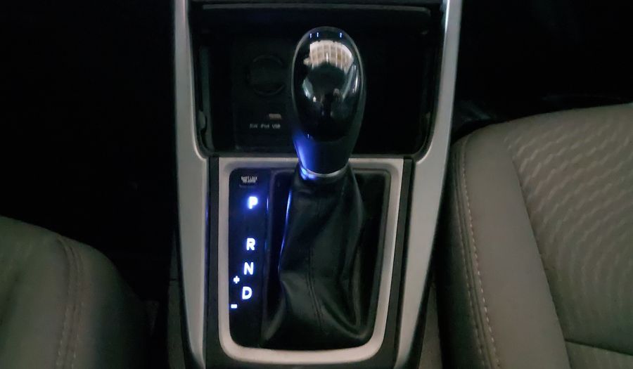 Hyundai Elantra 1.8 GLS PREMIUM AT Sedan 2015