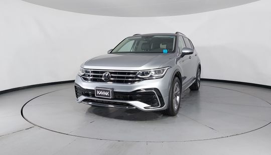 Volkswagen • Tiguan
