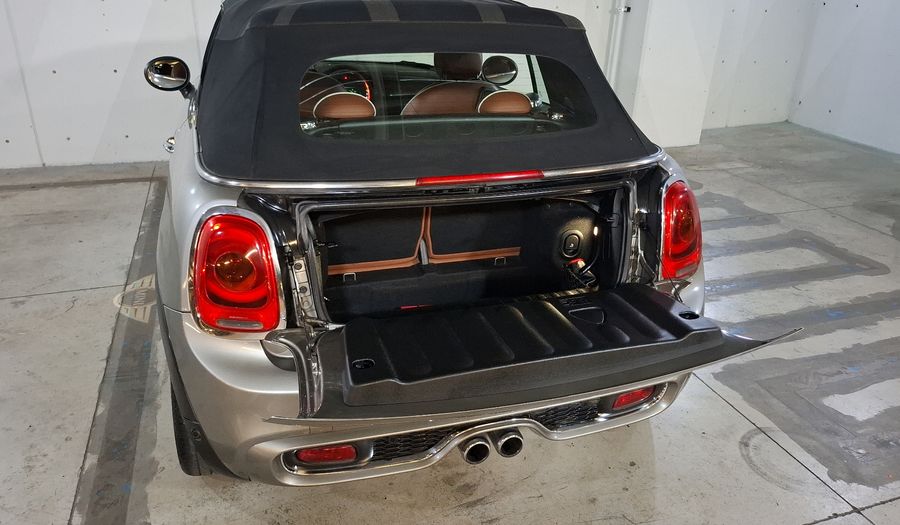 Mini Cooper S 2.0 COOPER CONVERTIBLE HOT CHILI AT Convertible 2017