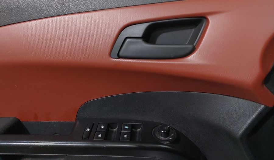 Chevrolet Sonic 1.6 AT E LT Sedan 2015