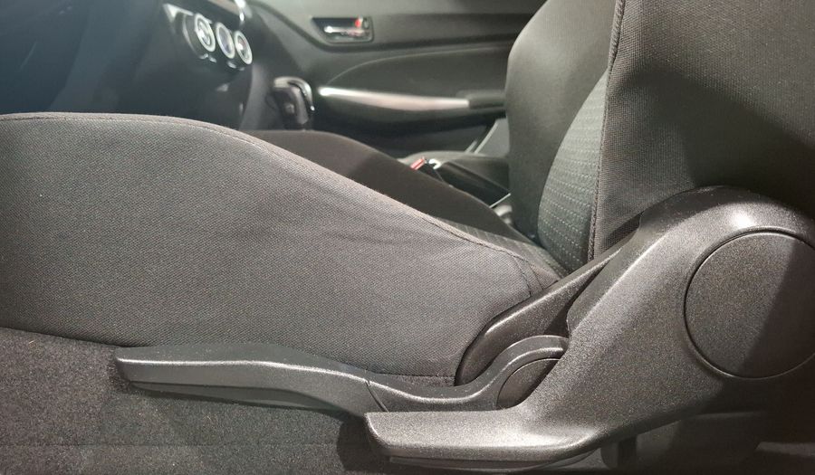 Suzuki Swift 1.2 GLX CVT Hatchback 2021