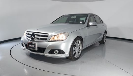 Mercedes Benz • Clase C