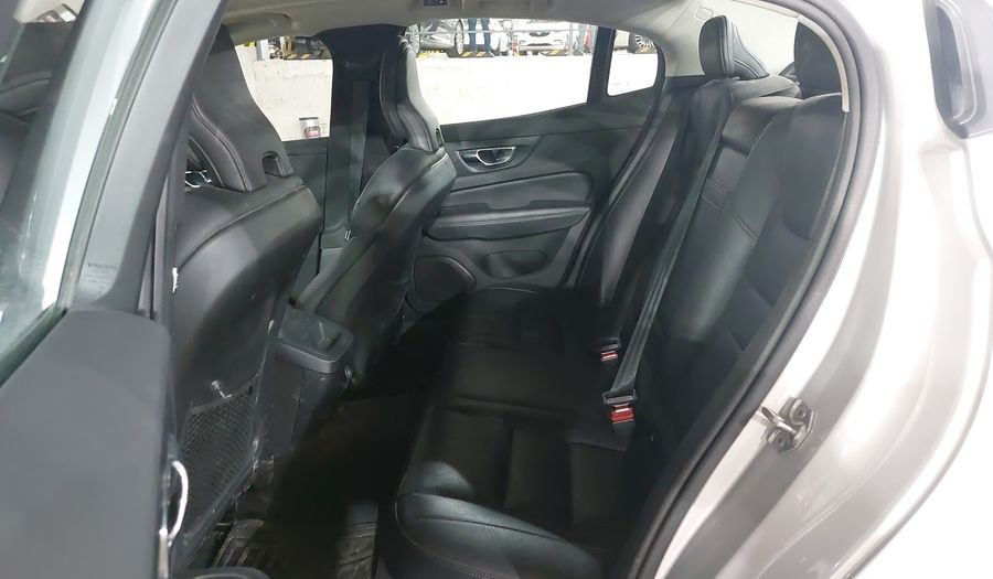 Volvo S60 2.0 T5 IGNITE AUTO 4WD Sedan 2020