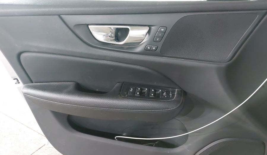 Volvo S60 2.0 T5 IGNITE AUTO 4WD Sedan 2020