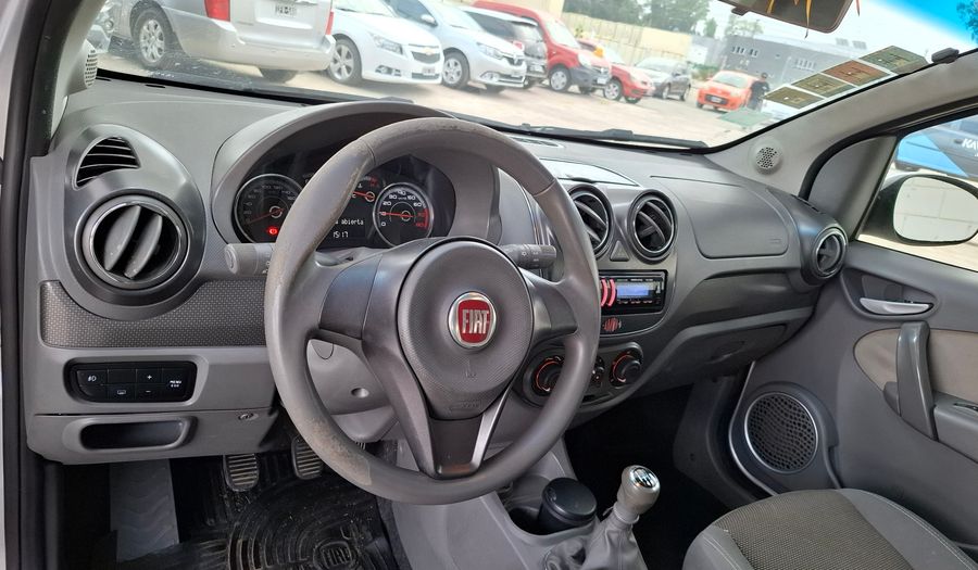 Fiat Palio 1.6 16V ESSENCE Hatchback 2013
