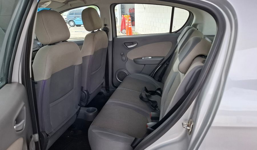 Fiat Palio 1.6 16V ESSENCE Hatchback 2013