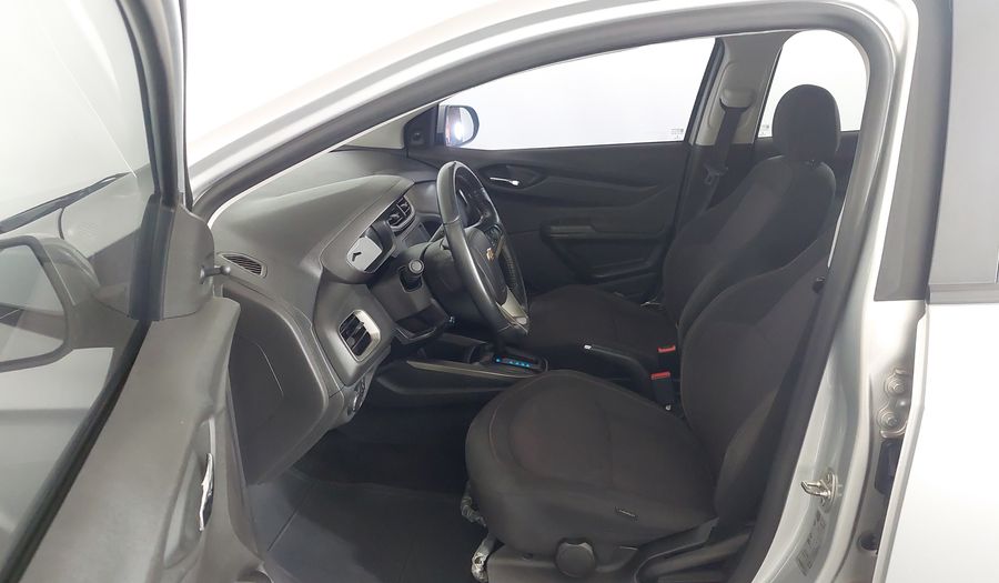 Chevrolet Onix MPFI LT Hatchback 2016