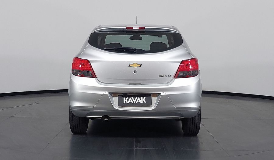 Chevrolet Onix MPFI LT Hatchback 2016