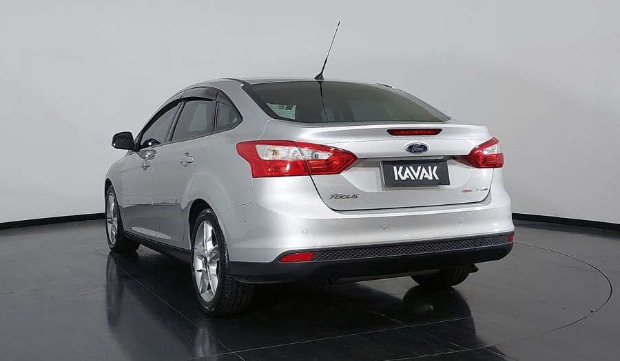 Ford Focus SE SEDAN POWERSHIFT Sedan 2015
