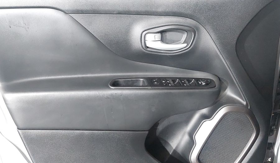 Jeep Renegade LONGITUDE AT6 Suv 2022
