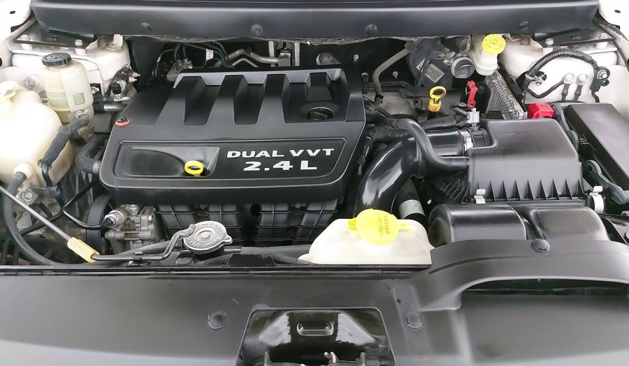 Dodge Journey 2.4 SXT+ 5 PASAJEROS Suv 2015