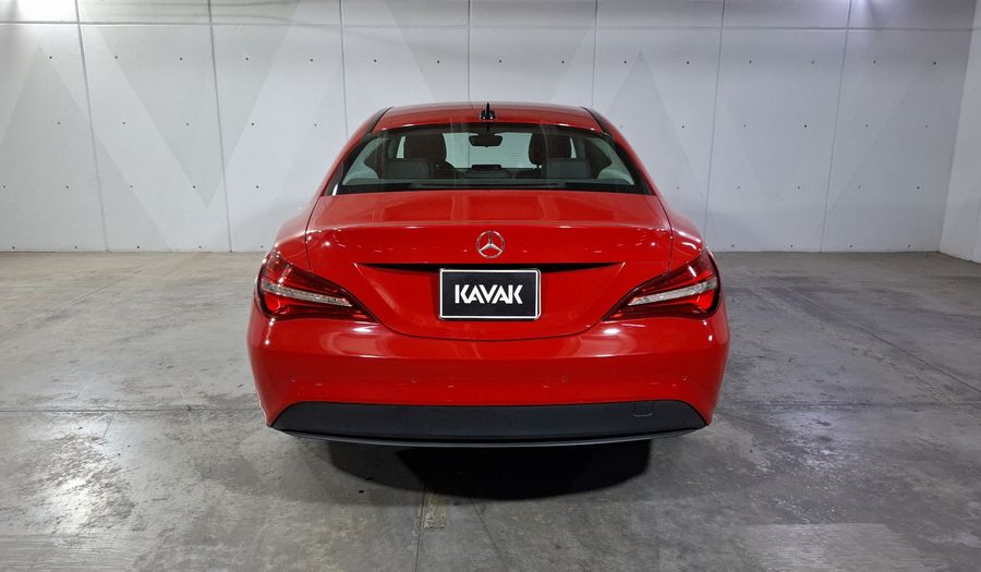 Mercedes Benz Clase Cla 1.6 CLA 200 SPORT AT Coupe 2017