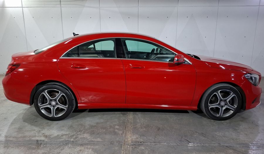 Mercedes Benz Clase Cla 1.6 CLA 200 SPORT AT Coupe 2017