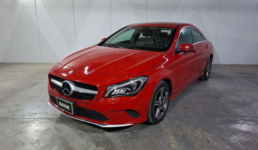Mercedes Benz Clase Cla 1.6 CLA 200 SPORT AT Coupe 2017