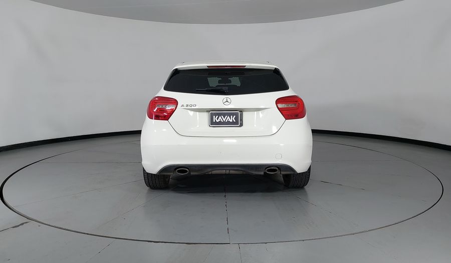 Mercedes Benz Clase A 1.6 200 CGI 7G-DCT Hatchback 2014