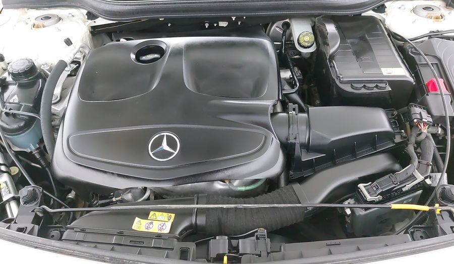 Mercedes Benz Clase A 1.6 200 CGI 7G-DCT Hatchback 2014