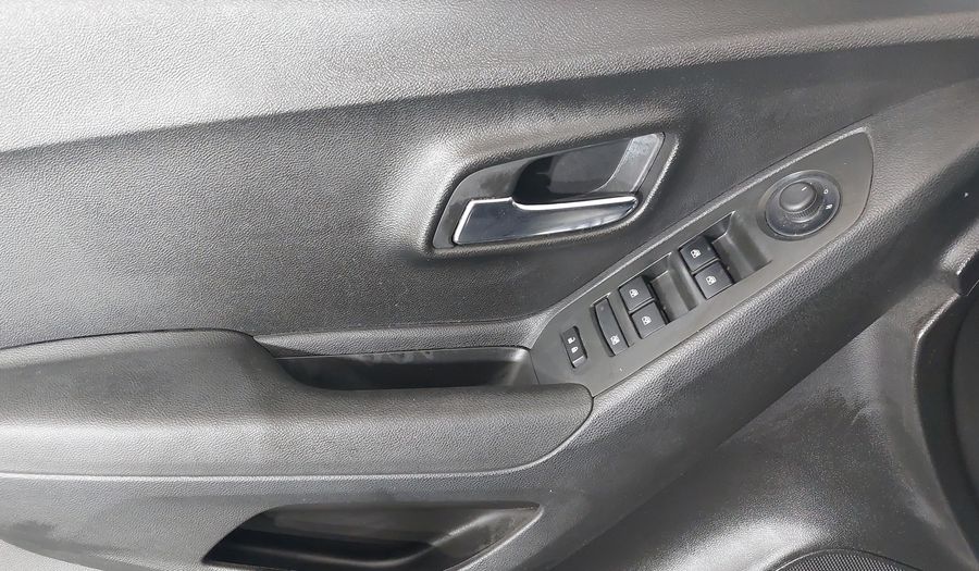 Chevrolet Tracker MPFI LTZ Suv 2015