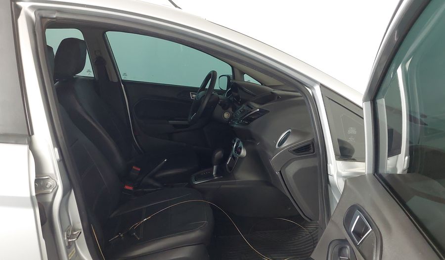 Ford Fiesta SE HATCH POWERSHIFT Hatchback 2014