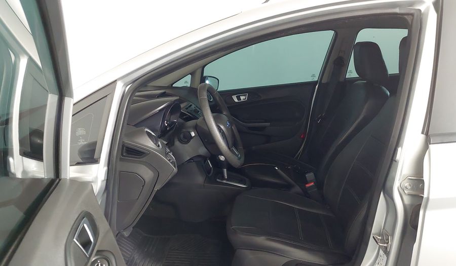 Ford Fiesta SE HATCH POWERSHIFT Hatchback 2014
