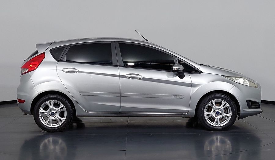 Ford Fiesta SE HATCH POWERSHIFT Hatchback 2014