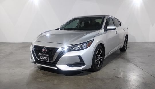 Nissan • Sentra