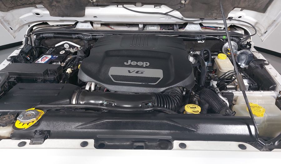 Jeep Wrangler 3.6 UNLIMITED SAHARA 4WD AUTO Suv 2015