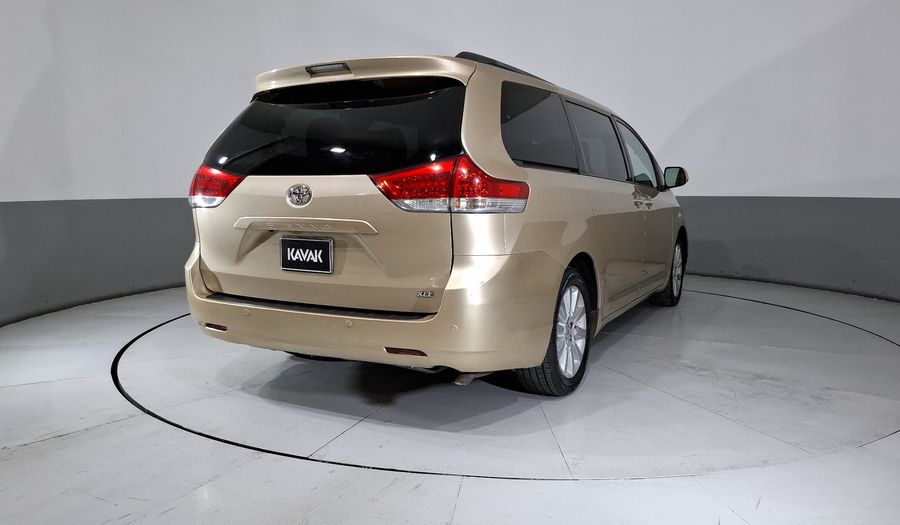 Toyota Sienna 3.5 XLE PIEL AT Minivan 2012