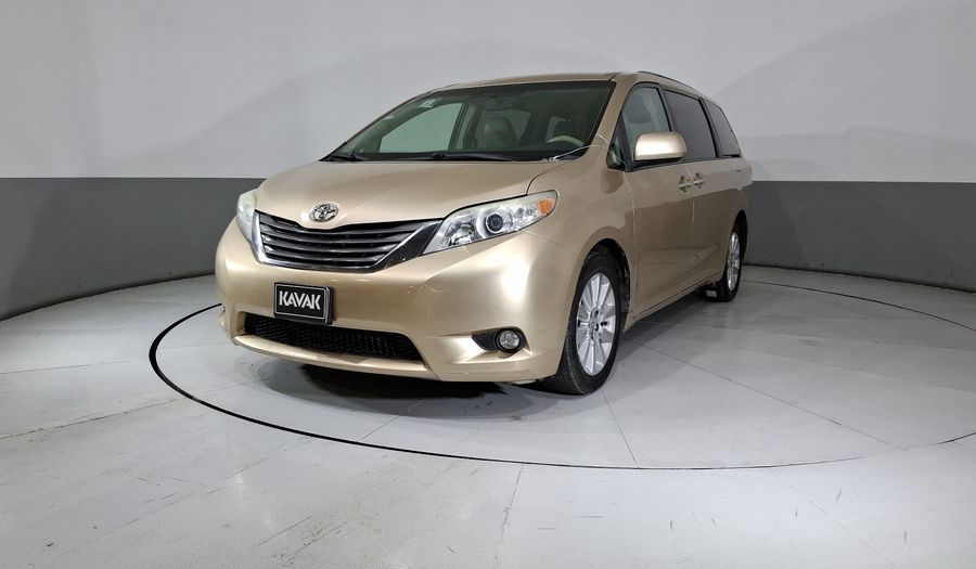 Toyota Sienna 3.5 XLE PIEL AT Minivan 2012