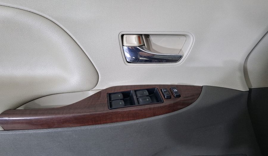 Toyota Sienna 3.5 XLE PIEL AT Minivan 2012