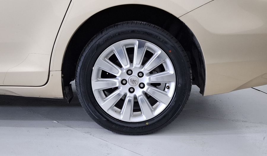 Toyota Sienna 3.5 XLE PIEL AT Minivan 2012