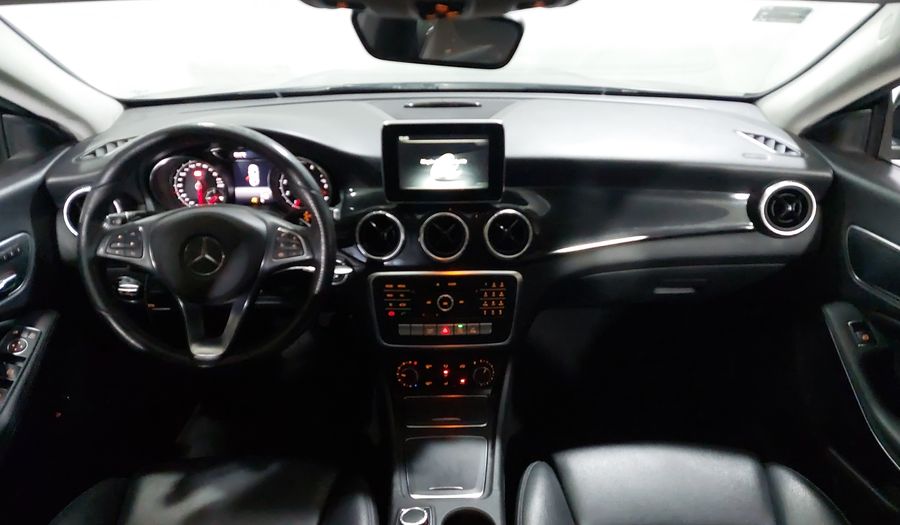 Mercedes Benz Clase Cla 1.6 CLA 200 SPORT DCT Coupe 2018