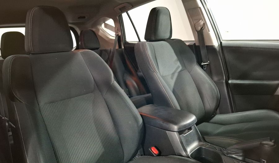 Toyota Rav4 2.5 XLE AWD AT Suv 2015