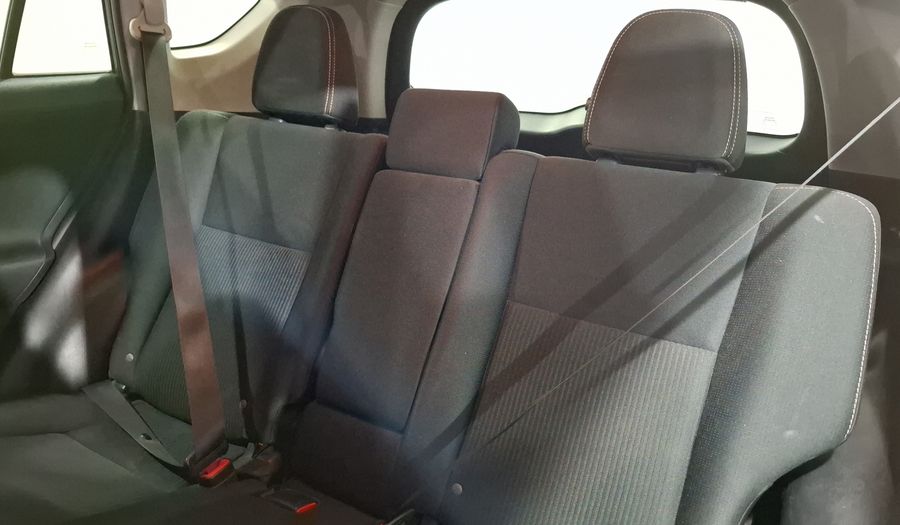 Toyota Rav4 2.5 XLE AWD AT Suv 2015