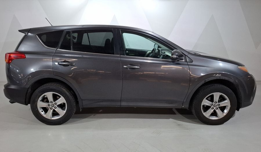 Toyota Rav4 2.5 XLE AWD AT Suv 2015