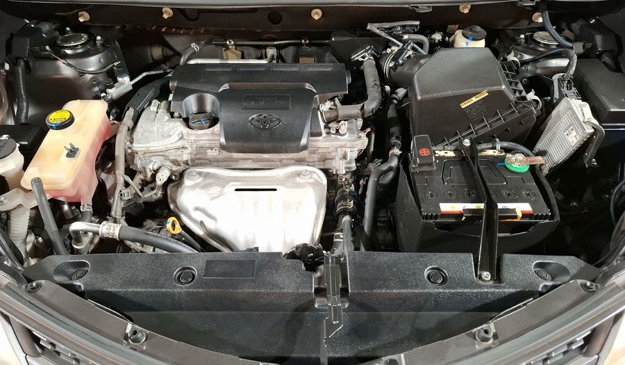 Toyota Rav4 2.5 XLE AWD AT Suv 2015