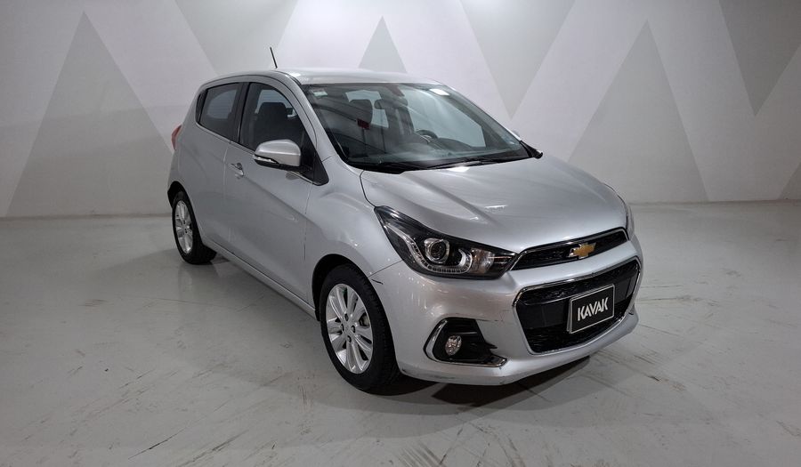Chevrolet Spark 1.4 LTZ C MT Hatchback 2016