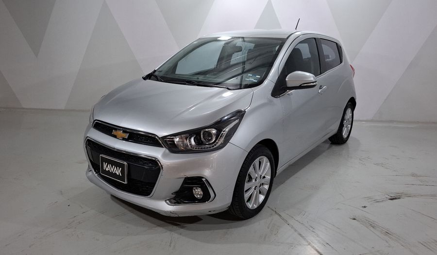 Chevrolet Spark 1.4 LTZ C MT Hatchback 2016