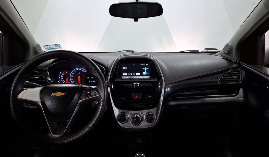 Chevrolet Spark 1.4 LTZ C MT Hatchback 2016